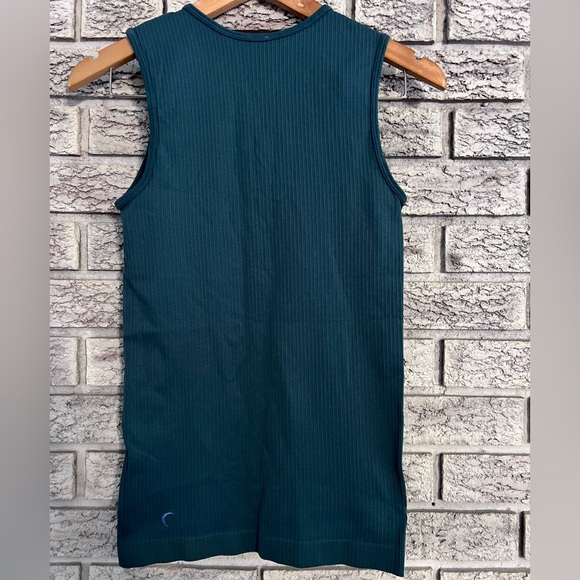 Zyia Parallel tank - Picture 2 of 3